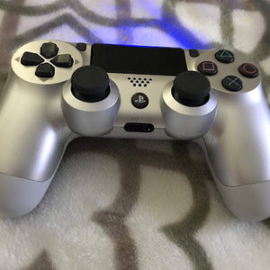 Meet your Posher, Moisty